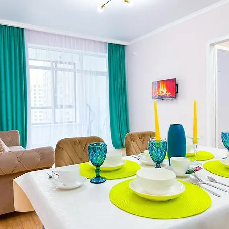 2 Bedroom New Luxe Апартаменты Центр Города Рядом С Хан Шатыр Кардиохирургия Nur-Sultan  Exterior photo