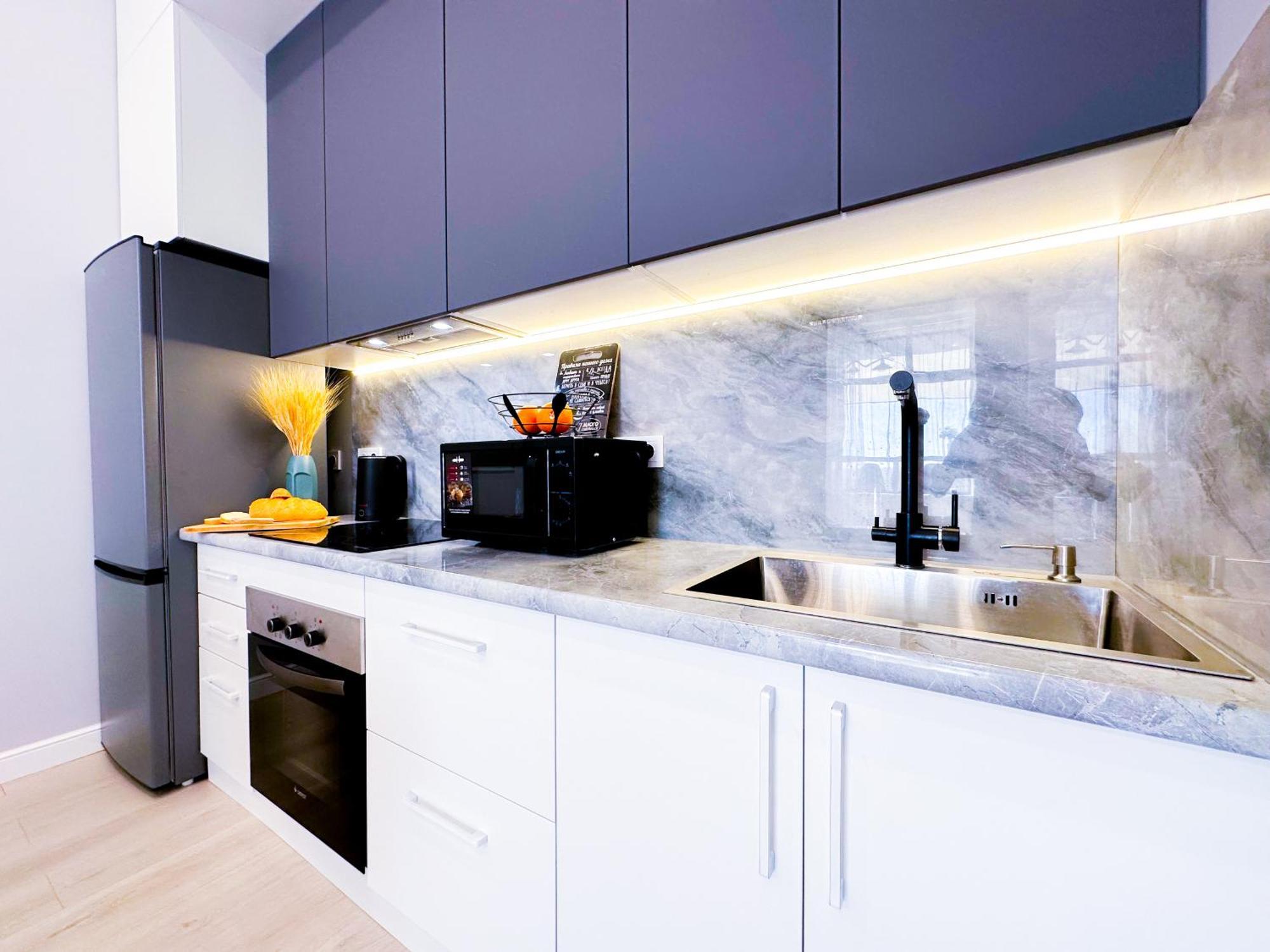 2 Bedroom New Luxe центр города рядом с шатыр кардиохирургия Apartment *