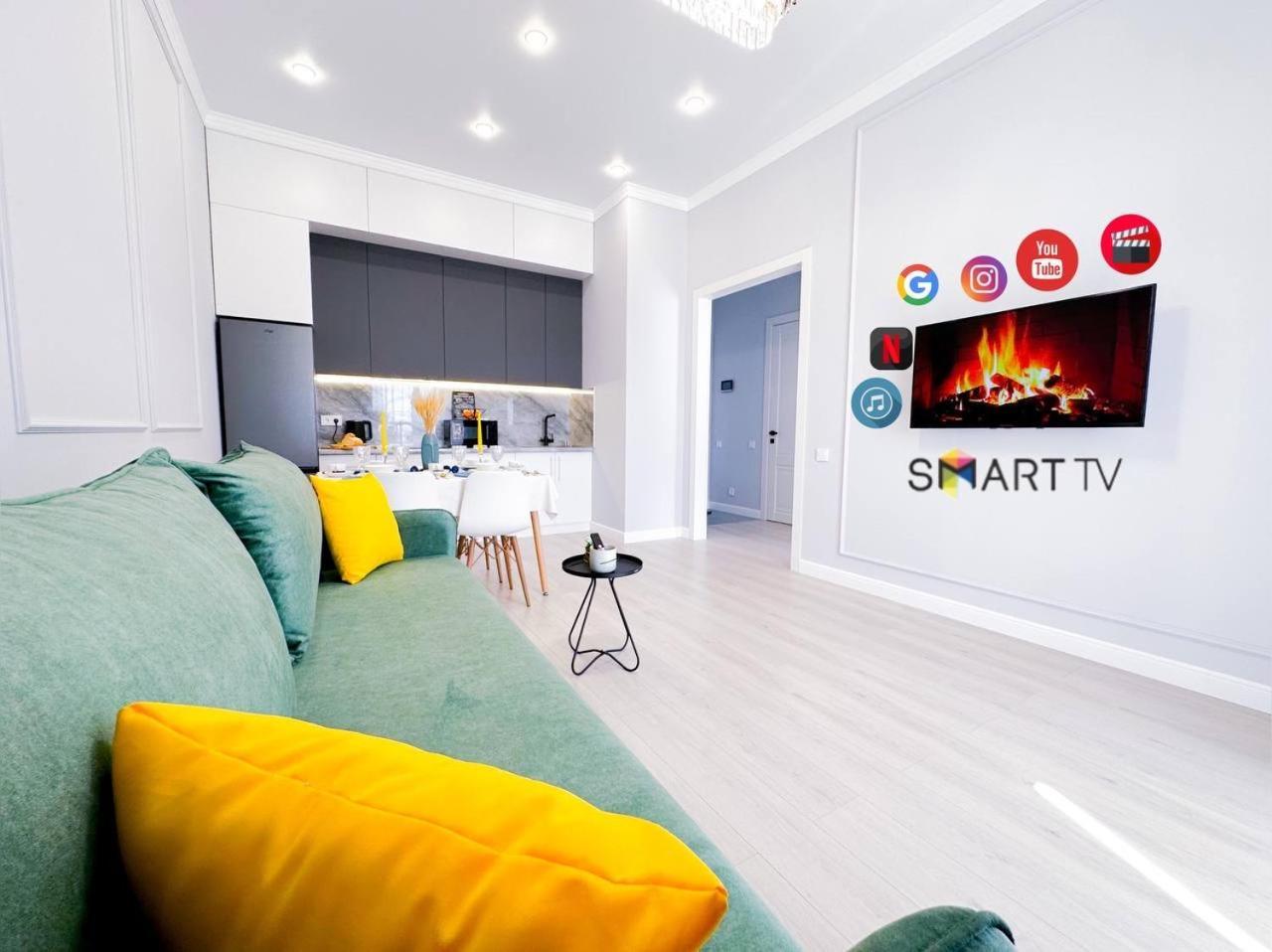 2 Bedroom New Luxe центр города рядом с шатыр кардиохирургия Apartment Nur-Sultan (Astana)